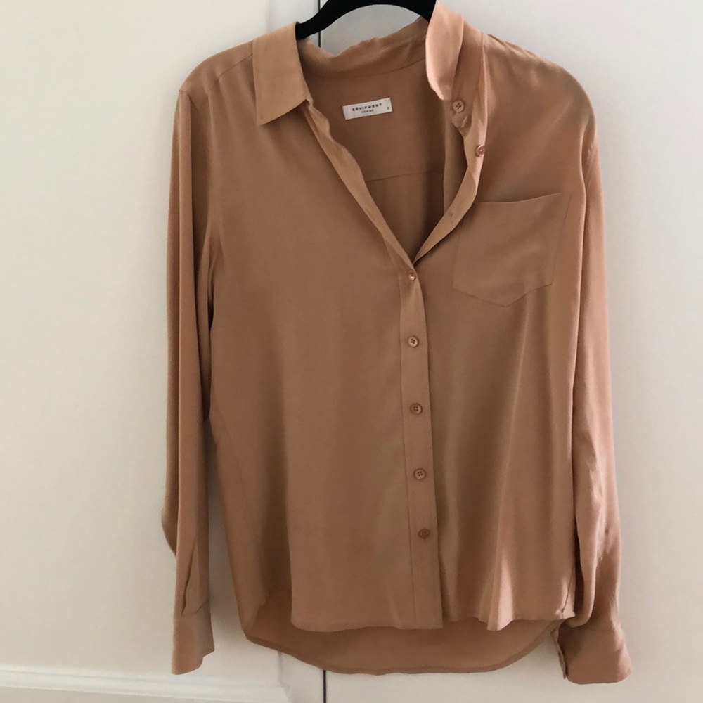 Equipment blush silk button down